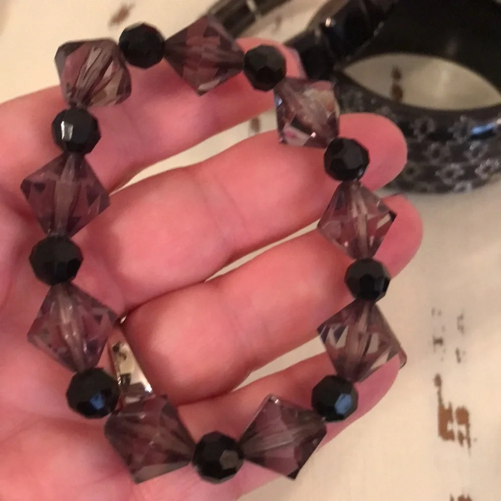 Bracelet lot of 4 black and silver bangle and beaded - Picture 6 of 11